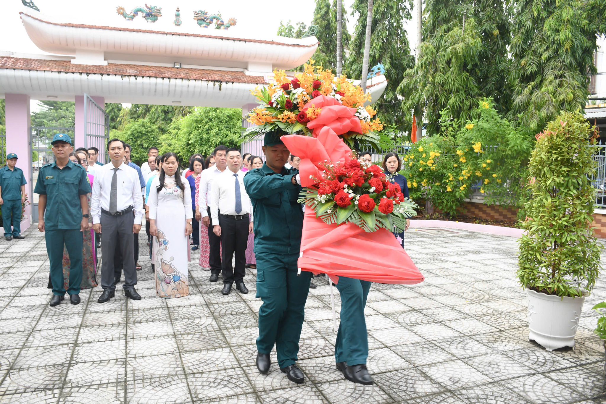 Phường An Lạc Viếng, Dâng Hương Nhà Bia Ghi Công Liệt Sĩ Trước Thềm Đại Hội Đảng Bộ Phường - 14