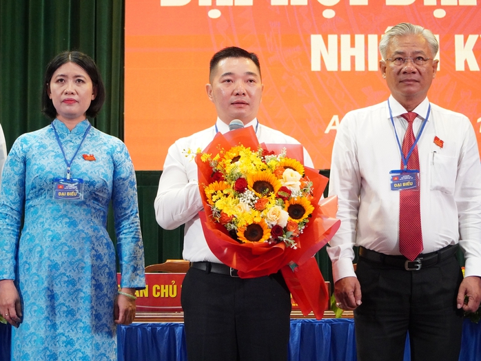 Ông Lê Trương Hải Hiếu giữ chức Bí thư Đảng ủy phường An Lạc, TP HCM - 2